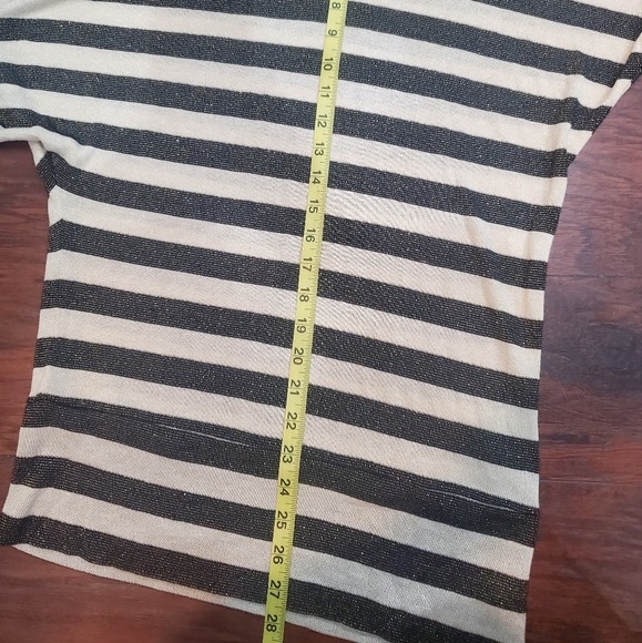 CACHE METALLIC ASYMMETRICAL TOP - Picture 9 of 11